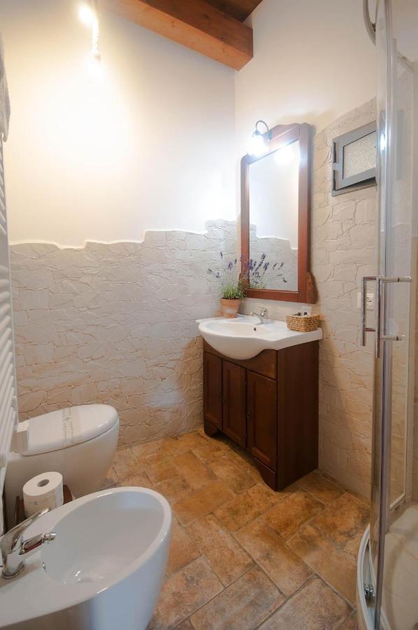 B&B Etruscan Garden Sutri Bagian luar foto