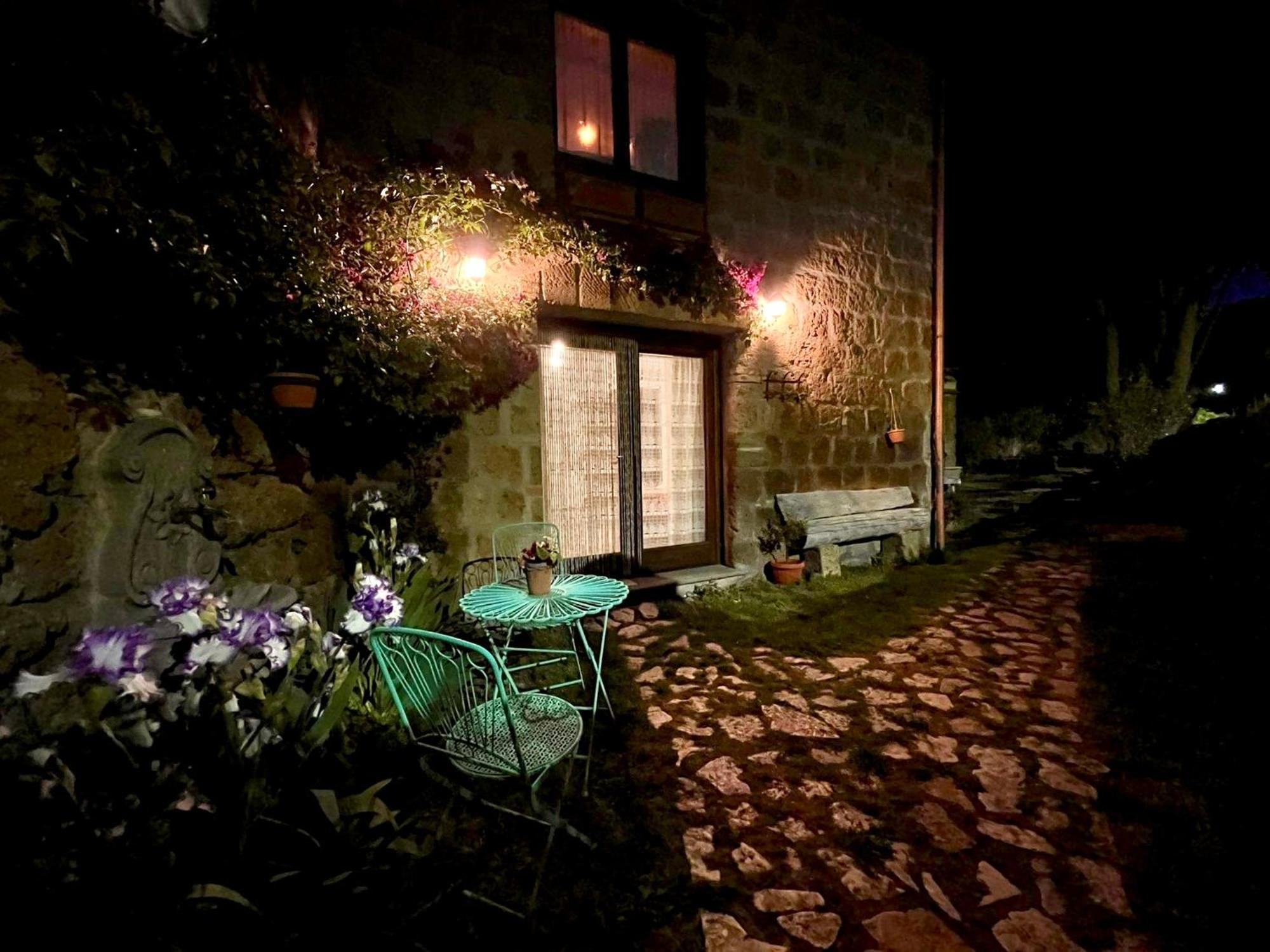 B&B Etruscan Garden Sutri Bagian luar foto